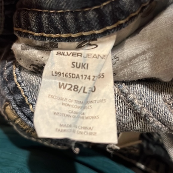 Silver Jeans Size 28 - Picture 4 of 4